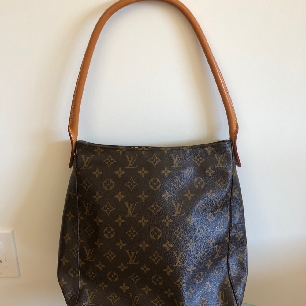 Louis Vuitton Looping GM Shoulder Bag